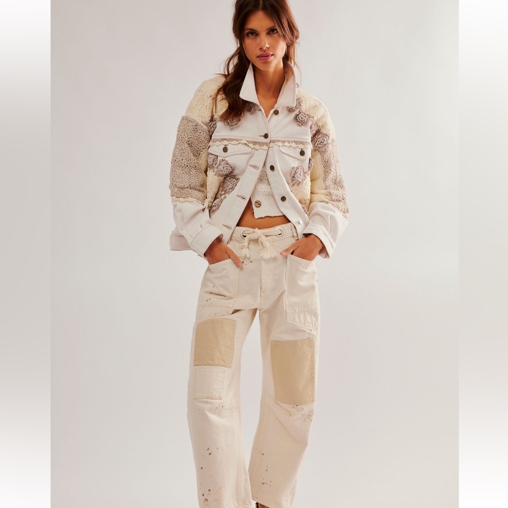 NWT Free People Bali Rare Hearts Crochet Embroidered Flower Beige Denim Jacket M - Picture 3 of 11